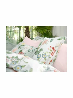 Artemis Noblesse -satiinipussilakana