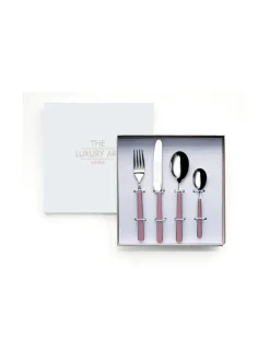 Fantasia lasten aterinsetti, 4 osaa