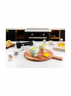 Go- johdoton sauvasekoitin akulla