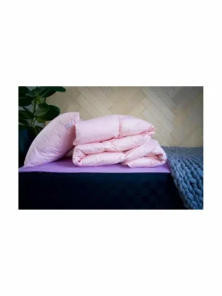 Hattara- keskikorkea untuvatyyny 50 x 60 cm