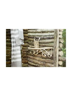 Hylly ripustuskoukuilla