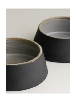 Koiran keraaminen ruokakulhosetti, 2 kulhoa, musta (alaspäin levenevät kulhot)