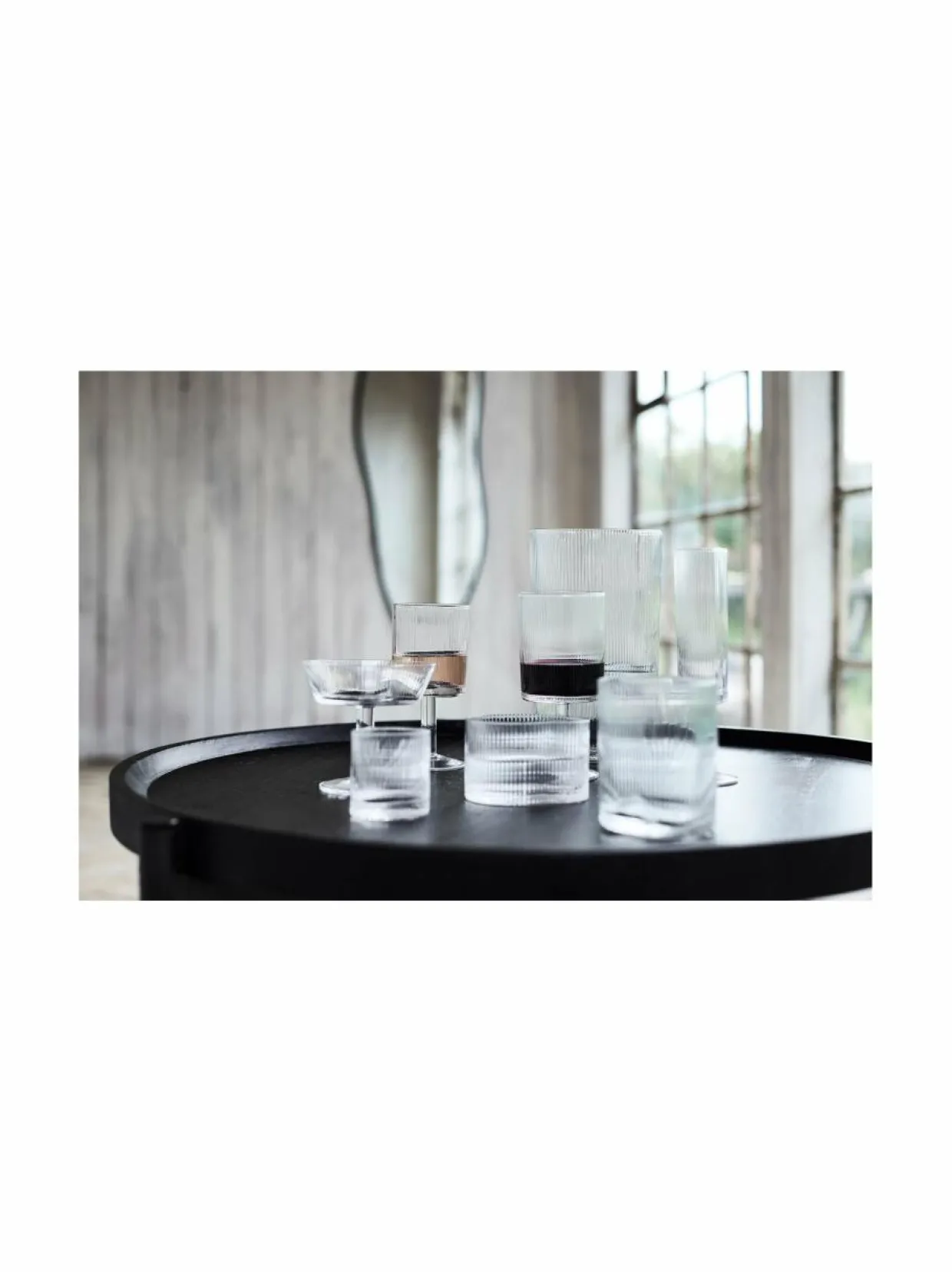 Michigan L -seinäpeili 50 x 166 cm