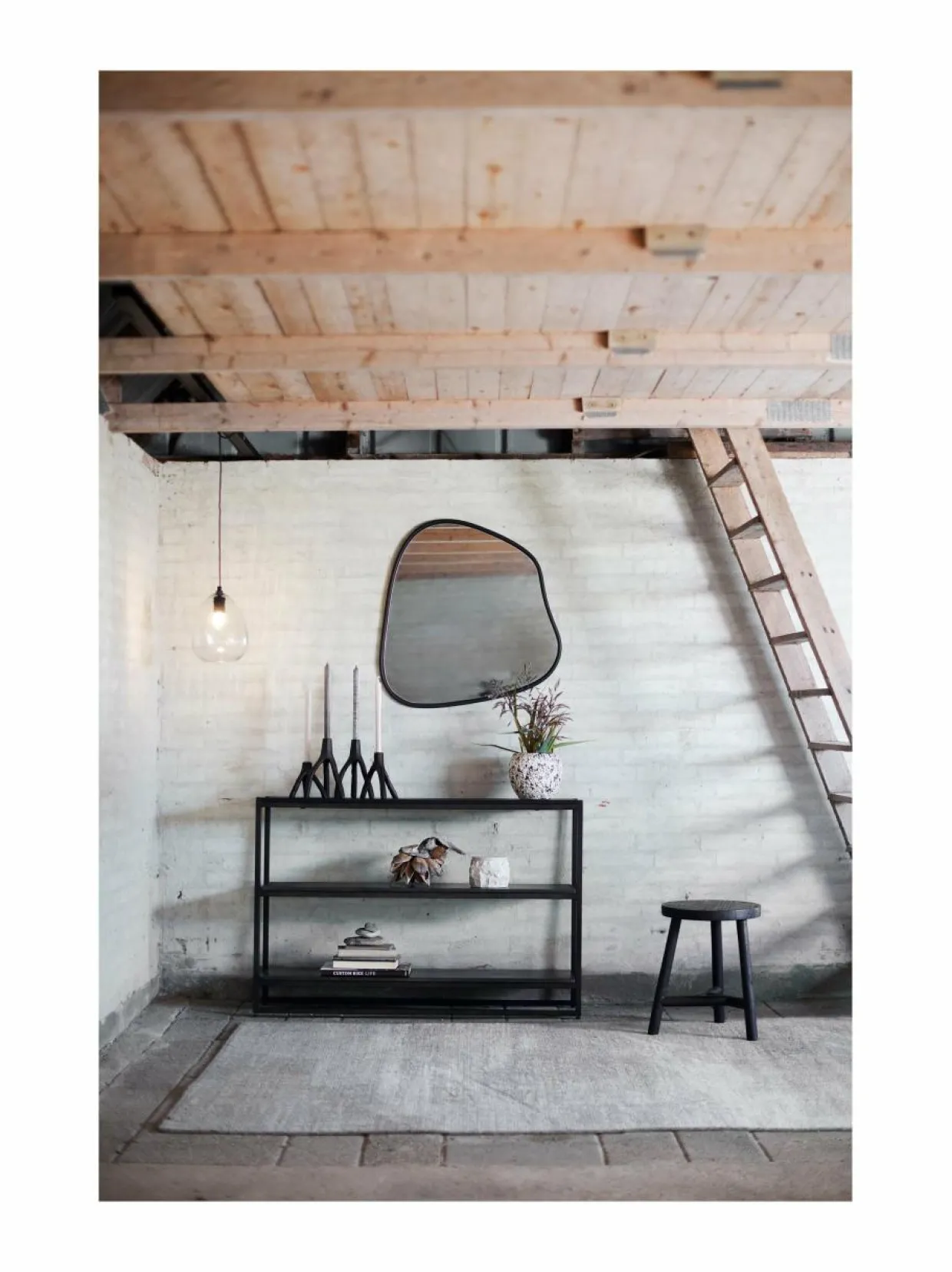 Michigan M -seinäpeili