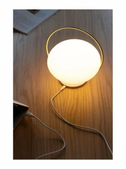 Orbit -kannettava valaisin 19,5 x 18,6 cm