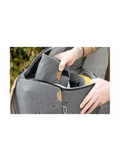 Peak Design Field Pouch V2 suojalaukku - Charcoal