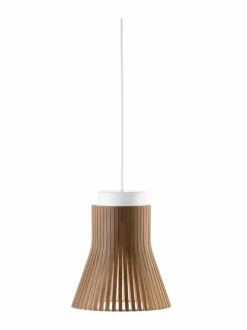 Petite walnut -riippuvalaisin