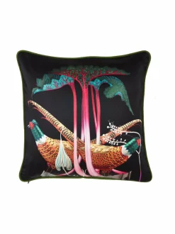 Pheasants and Rhubarbs -silkkityynynpäällinen