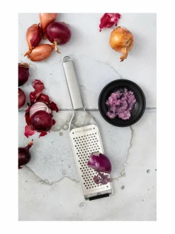 Professional Zester -raastin