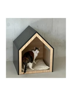 Puinen lemmikkitalo - Symmetrinen