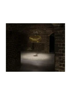 Spring-riippuvalaisin