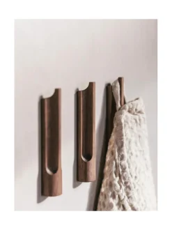 Tau- ripustin, pähkinäpuu